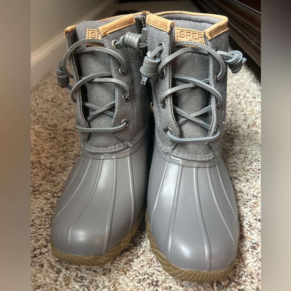 SPERRY Women Boots Size 6